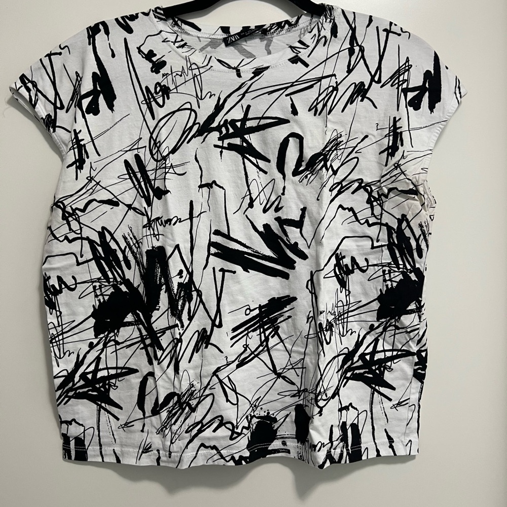 Zara Black and White Abstract Tee